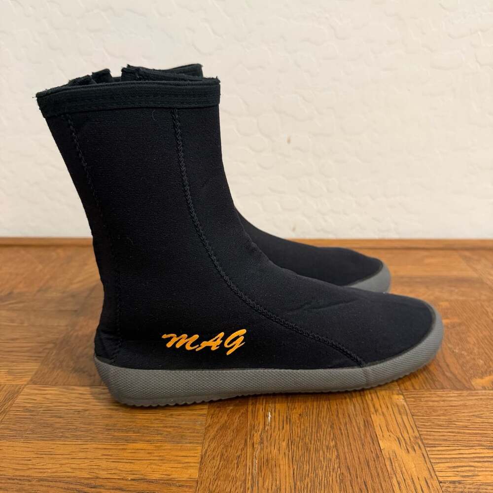 Mag Black Zip Scuba Dive Boots Size 4 XXS